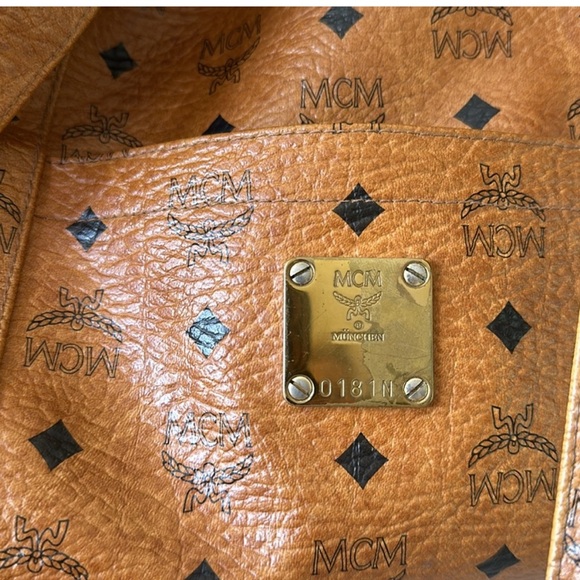 Mcm Visetos Monogram carry all tote authentic hang bag - Picture 15 of 16